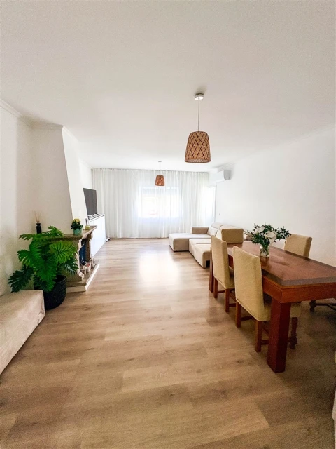 Apartamento T3 para Venda em Lustosa e Barrosas (Santo Estêvão)