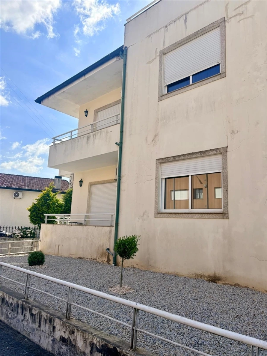 Apartamento T3 para Venda em Lustosa e Barrosas (Santo Estêvão) Foto 2