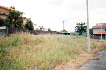 Terreno para Venda em Lustosa e Barrosas (Santo Estêvão)