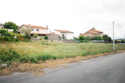 Terreno para Venda em Lustosa e Barrosas (Santo Estêvão)