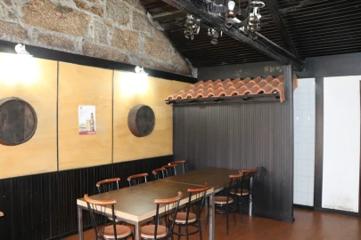 Negócio para Venda em Lustosa e Barrosas (Santo Estêvão)