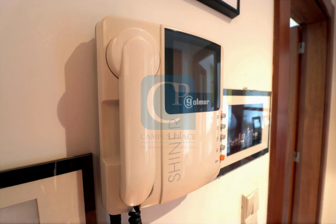 Apartamento T1 para Venda em Lordelo do Ouro e Massarelos Foto 5