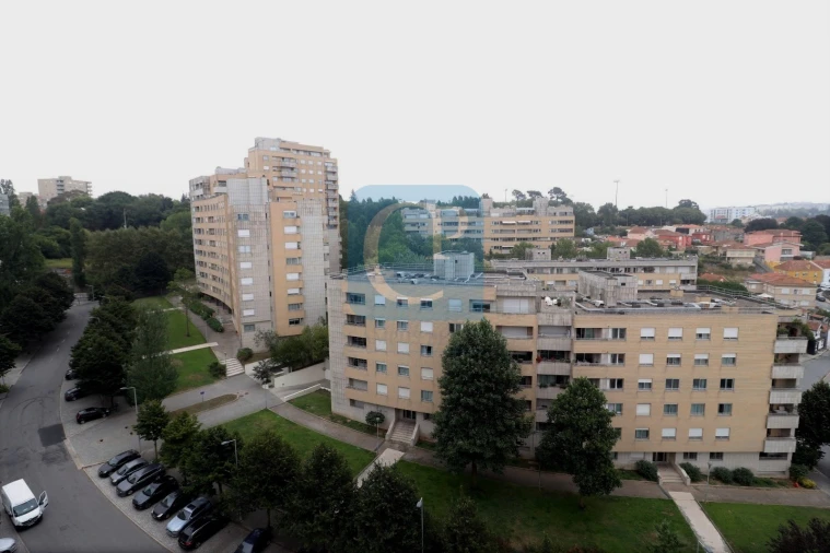 Apartamento T1 para Venda em Lordelo do Ouro e Massarelos Foto 19