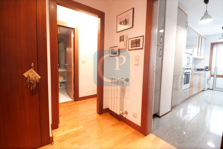 Apartamento T1 para Venda em Lordelo do Ouro e Massarelos Foto 4