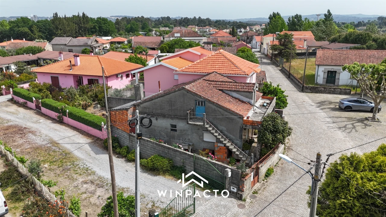 Moradia T3 para Venda em Espinho Foto 44