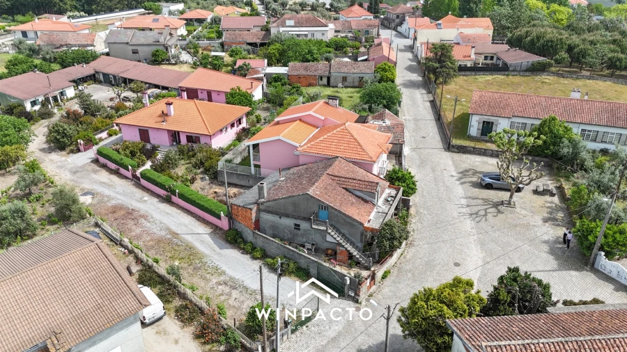 Moradia T3 para Venda em Espinho Foto 46