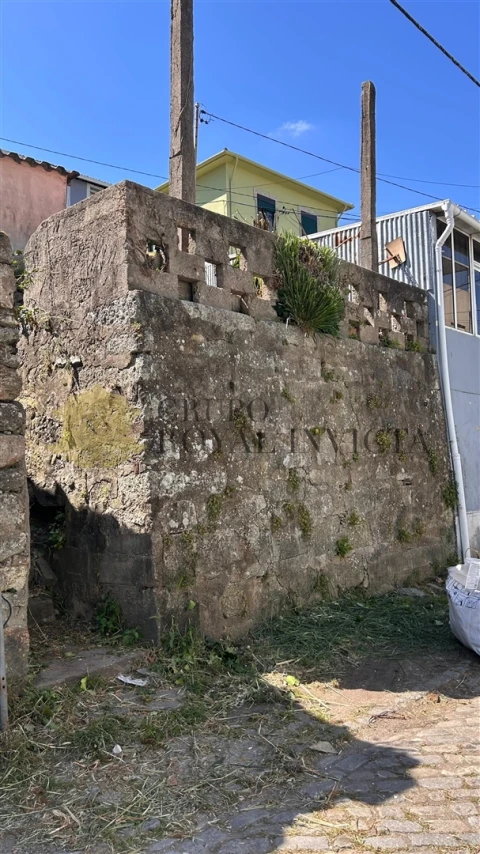 Moradia T0 para Venda em Campanhã