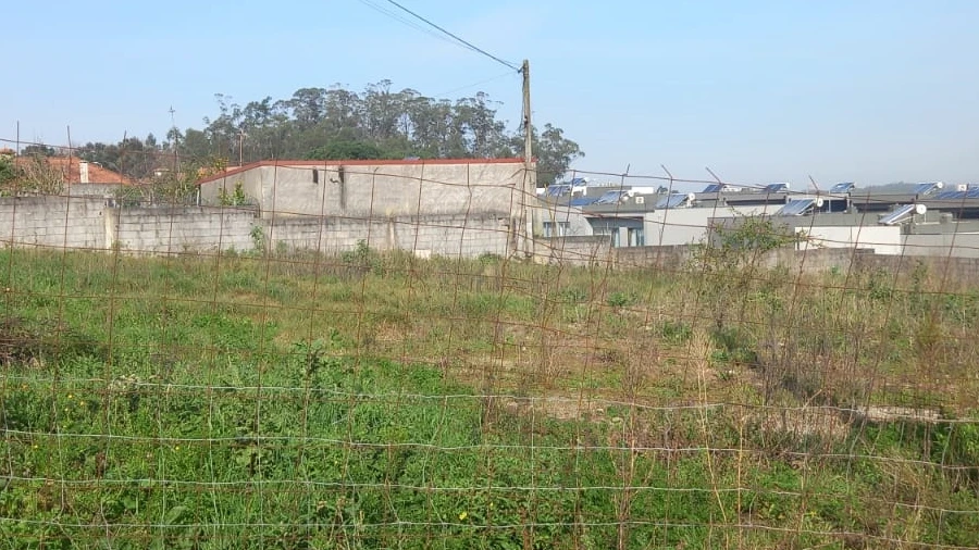 Terreno para Venda em Retorta e Tougues