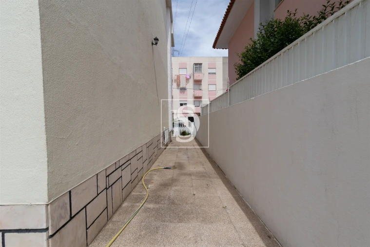 Moradia T4 para Venda em Barreiro e Lavradio Foto 33