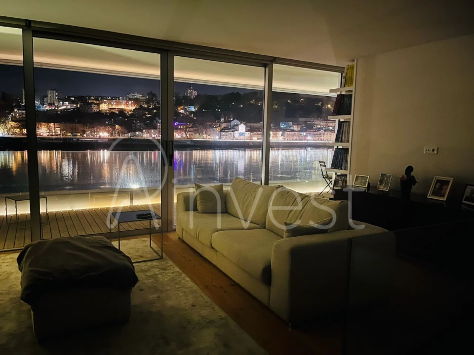 Apartamento T4 para Venda em Santa Marinha e São Pedro da Afurada Foto 2