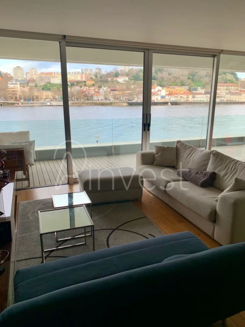 Apartamento T4 para Venda em Santa Marinha e São Pedro da Afurada
