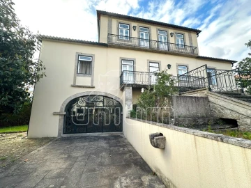 Moradia T3 para Venda em Santa Maria Maior e Monserrate e Meadela