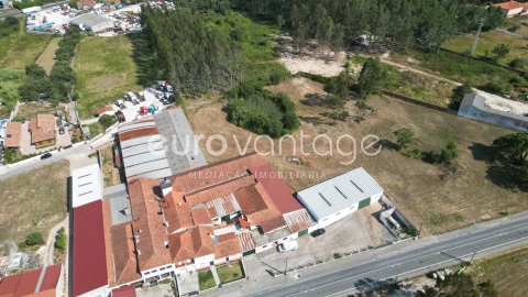 Armazém para Venda em Juncal