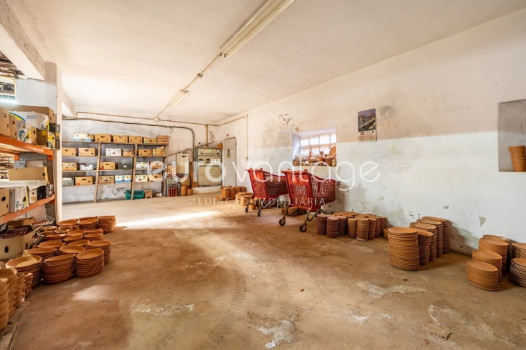 Armazém para Venda em Juncal Foto 15