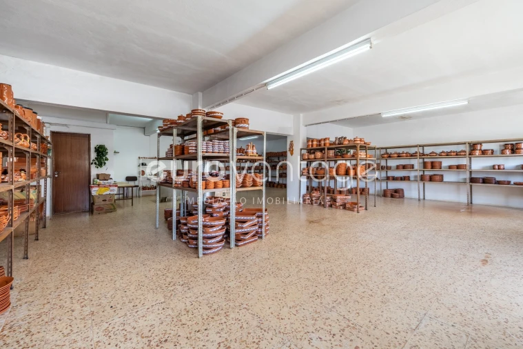 Armazém para Venda em Juncal Foto 3