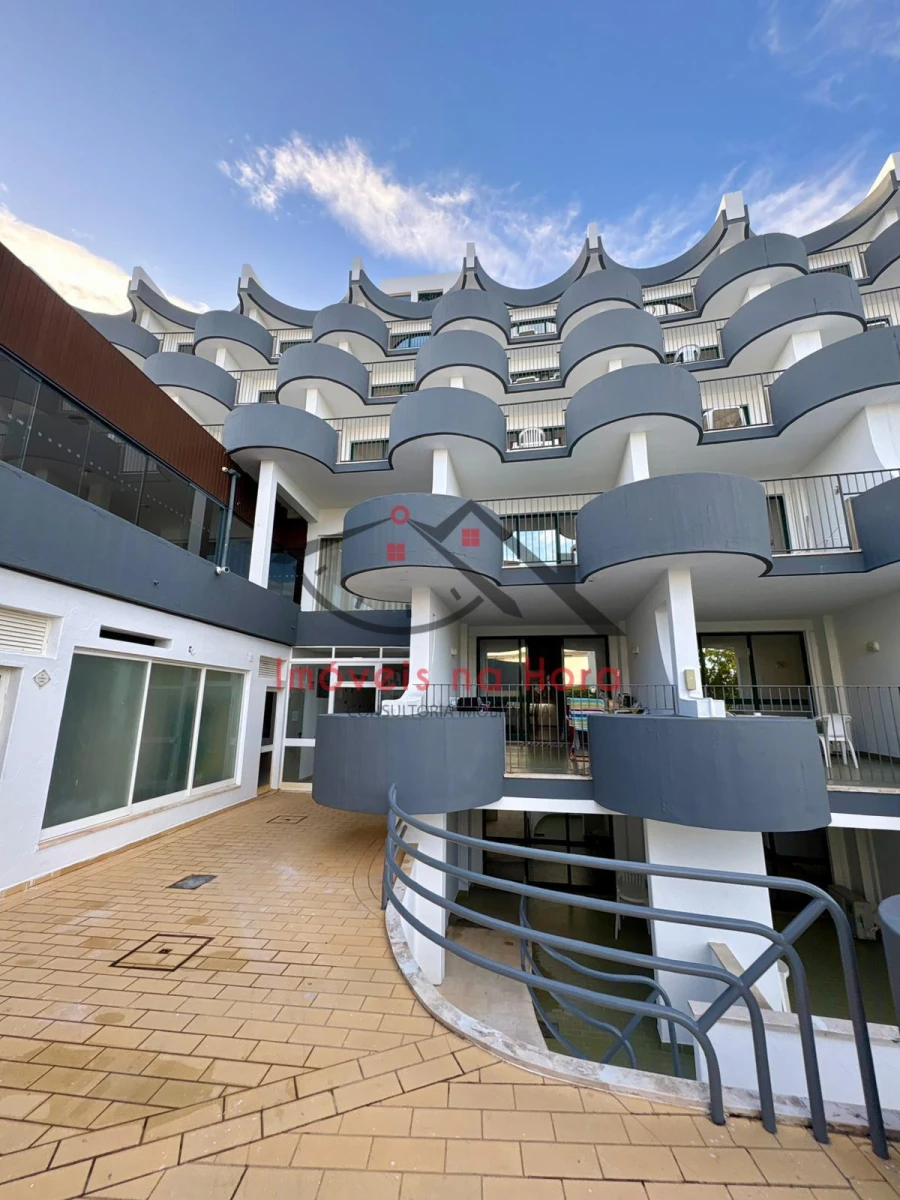 Apartamento T0 para Venda em Albufeira e Olhos de Água Foto 3