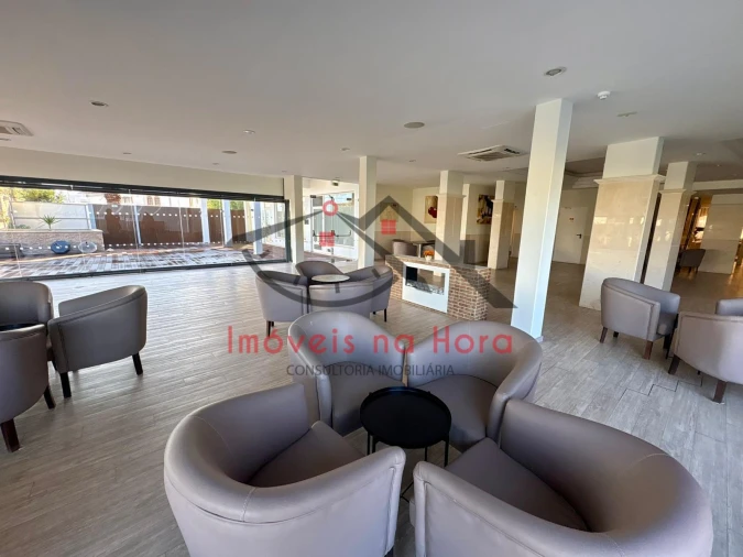Apartamento T0 para Venda em Albufeira e Olhos de Água Foto 11
