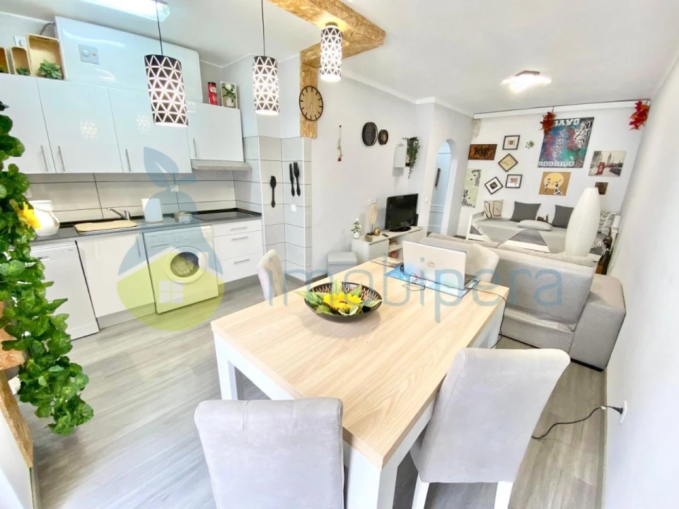 Apartamento T1 para Venda em Armação de Pera Foto 1