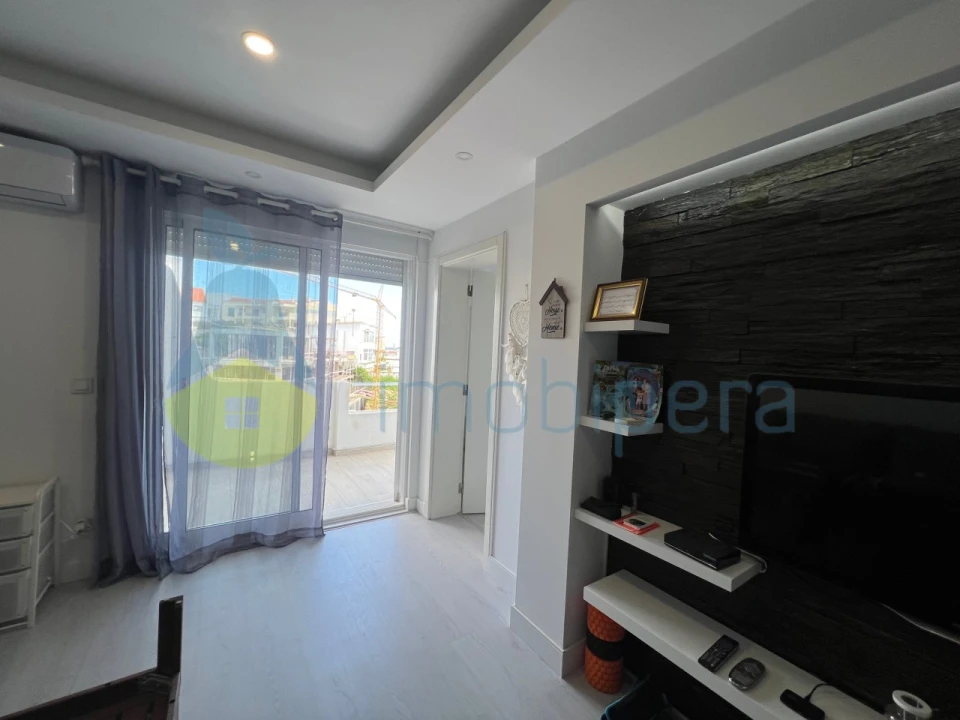 Apartamento T2 para Venda em Albufeira e Olhos de Água Foto 3
