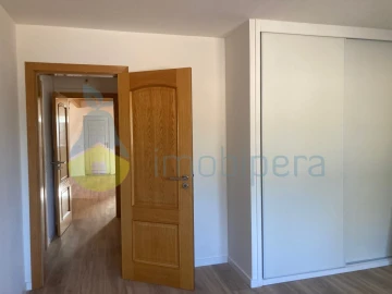 Moradia T5 para Venda em Ferreiras