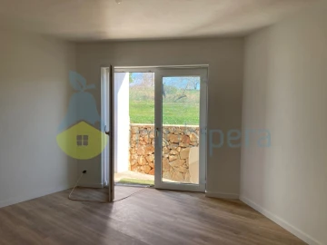Moradia T5 para Venda em Ferreiras