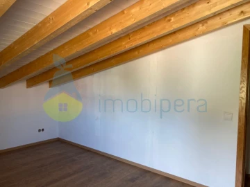 Moradia T5 para Venda em Ferreiras