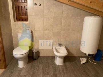 Moradia T5 para Venda em Ferreiras