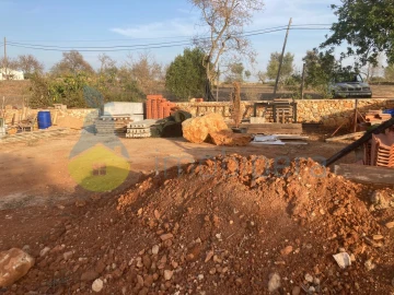 Moradia T5 para Venda em Ferreiras