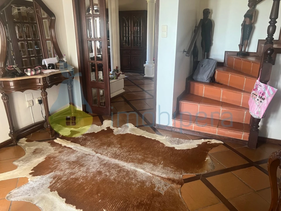 Moradia T5 para Venda em Albufeira e Olhos de Água Foto 3