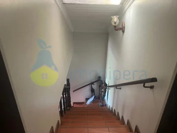 Moradia T5 para Venda em Albufeira e Olhos de Água