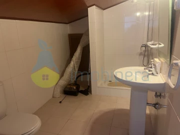Moradia T5 para Venda em Albufeira e Olhos de Água