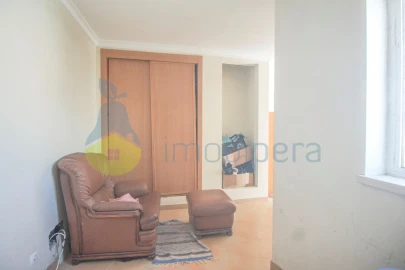 Apartamento T1 para Venda em Algoz e Tunes