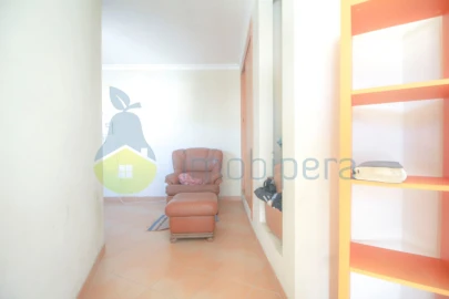 Apartamento T1 para Venda em Algoz e Tunes