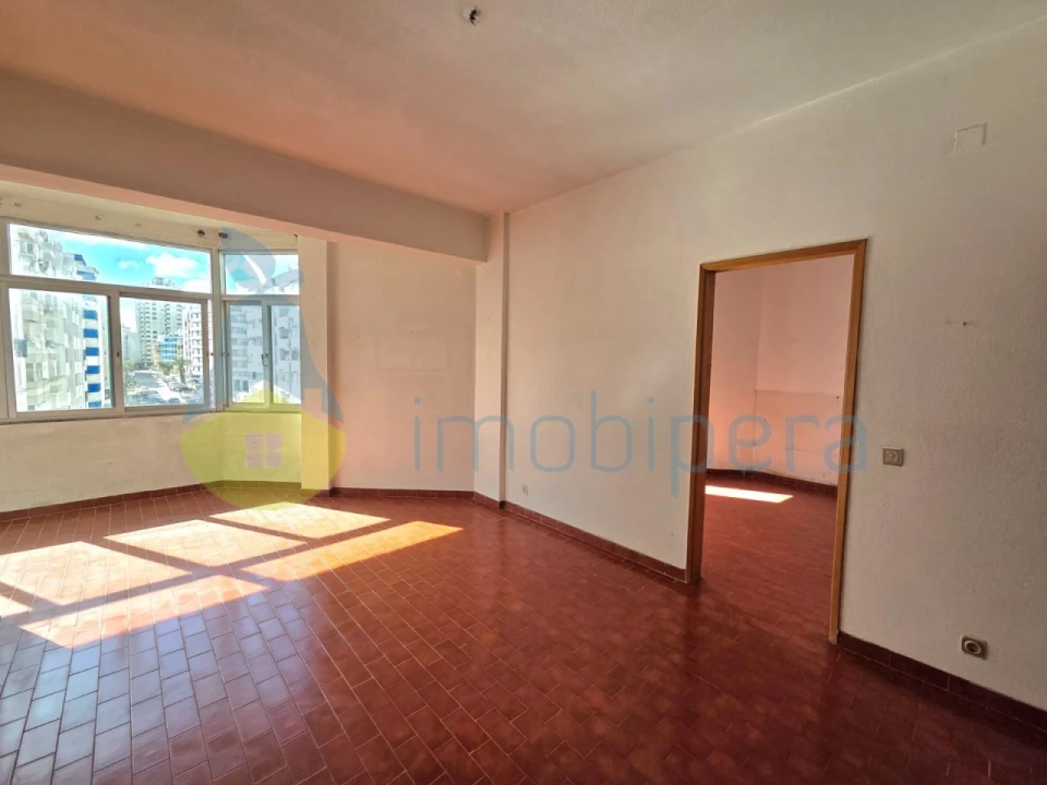 Apartamento T2 para Venda em Armação de Pera Foto 2