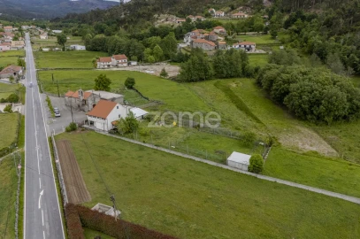 Moradia T4 para Venda em Rossas