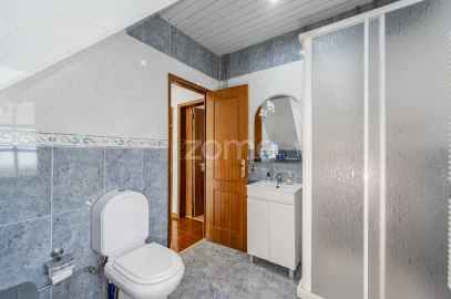 Moradia T4 para Venda em Rossas