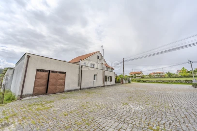 Moradia T4 para Venda em Rossas