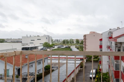 Apartamento T4 para Venda em Póvoa de Varzim, Beiriz e Argivai