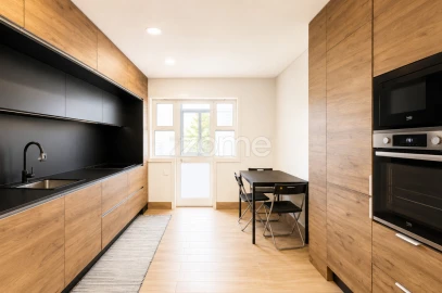 Apartamento T3 para Venda em Gondomar (São Cosme), Valbom e Jovim