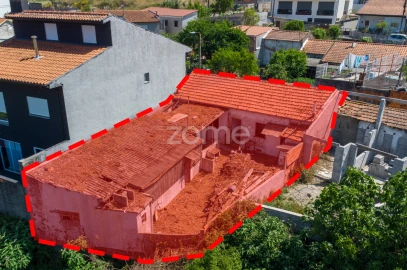 Moradia T4 para Venda em Pedrouços