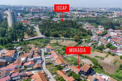 Moradia T4 para Venda em Pedrouços