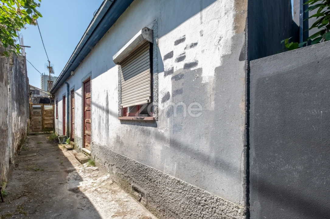 Moradia T4 para Venda em Pedrouços Foto 9