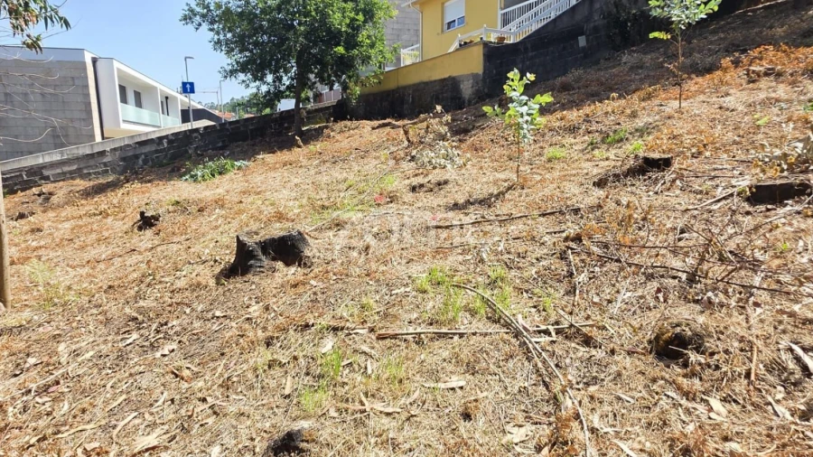 Terreno para Venda em Braga (Maximinos, Sé e Cividade)