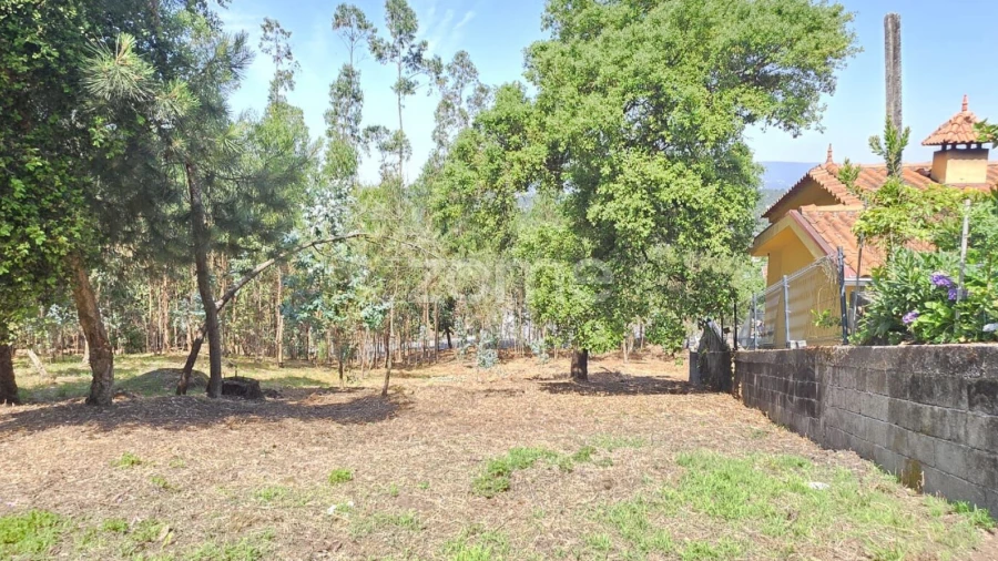 Terreno para Venda em Braga (Maximinos, Sé e Cividade)