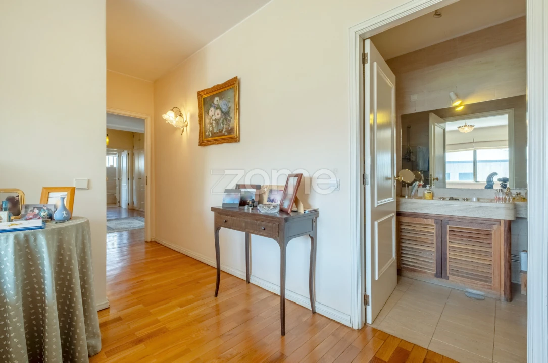 Apartamento T5 para Venda em Aldoar, Foz do Douro e Nevogilde Foto 36