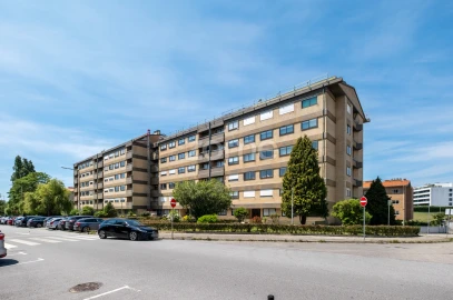 Apartamento T5 para Venda em Aldoar, Foz do Douro e Nevogilde