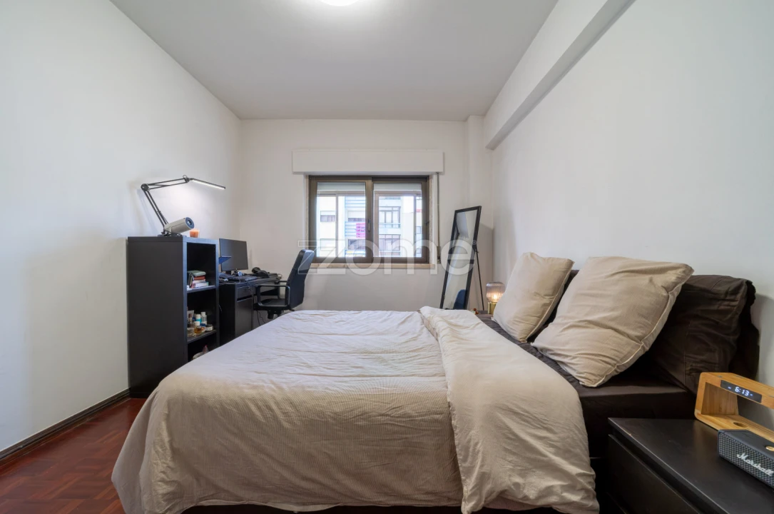 Apartamento T1 para Venda em Cacém e São Marcos Foto 9