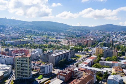 Apartamento T4 para Venda em São Vitor (Braga)