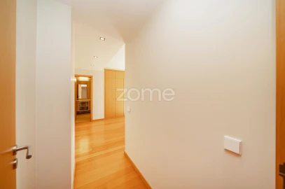 Apartamento T4 para Venda em São Vitor (Braga)