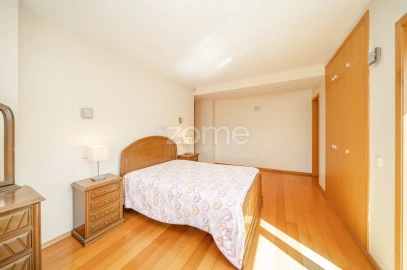 Apartamento T4 para Venda em São Vitor (Braga)